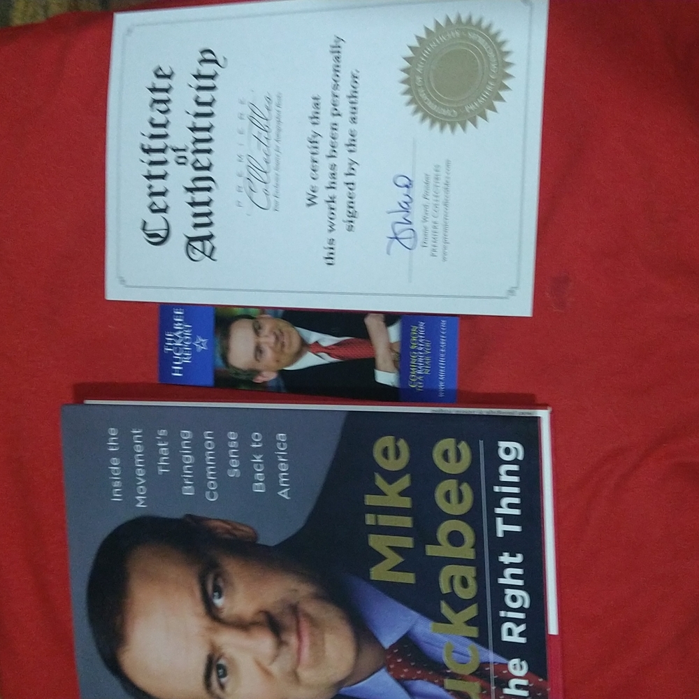 Signed Mike Huckabee Do the Right Thing HB w/Certificate